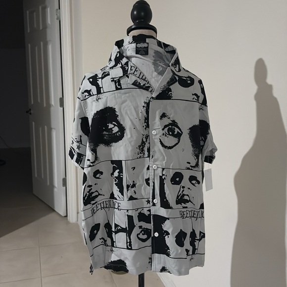 NWT small beetlejuice men's button down shirt 1138 - Picture 2 of 5